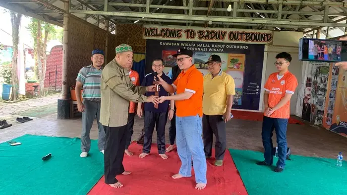 Sari Ramada Arafah Bangun Tim Excellent lewat Team Building di Baduy Outbound